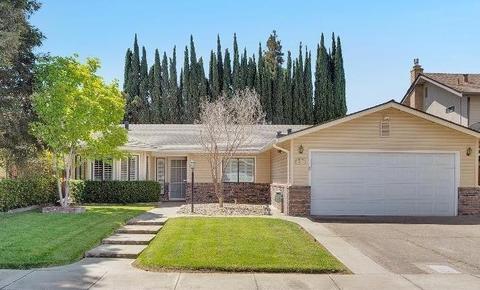 470 Nancy, Ripon, CA 95366 photo 4
