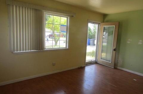302 Georgiana Dr, Isleton, CA 95641 photo 5