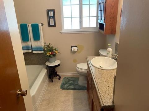 2404 Codding Dr, Modesto, CA 95350 photo 8
