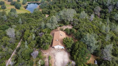 7785 Moore Dr, Angels Camp, CA 95222 photo 3