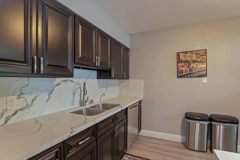720 N Crescent Ave, Lodi, CA 95240 photo 12