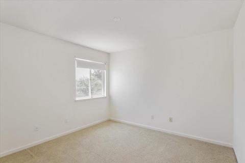 521 Bob Way, Ripon, CA 95366 photo 32