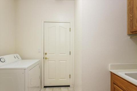 521 Bob Way, Ripon, CA 95366 photo 22