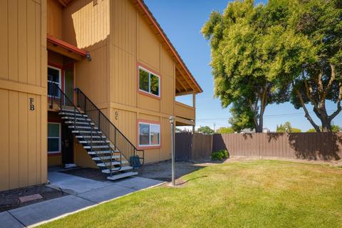 496 Cherry Ln #G, Manteca, CA 95337 photo 1