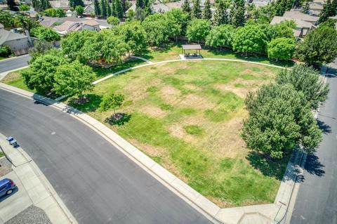 3225 Hornet Ave, Clovis, CA 93611 photo 16