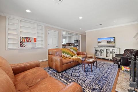 2305 Geneva Dr, Modesto, CA 95350 photo 2