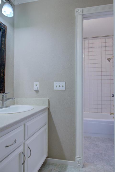1360 Windsor Ct, Turlock, CA 95380 photo 38