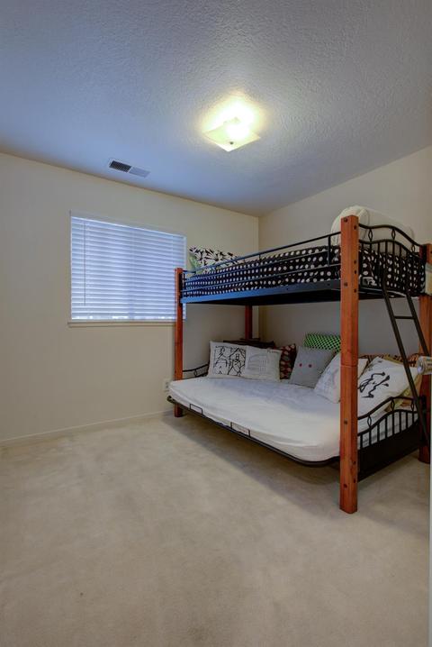 1360 Windsor Ct, Turlock, CA 95380 photo 29