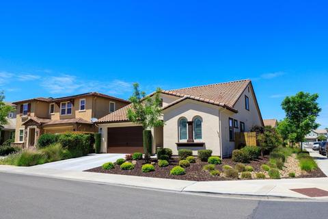 2153 Starlight Dr, Modesto, CA 95357 photo 1