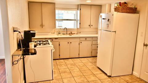 2106 Charles St, Hughson, CA 95326 photo 4