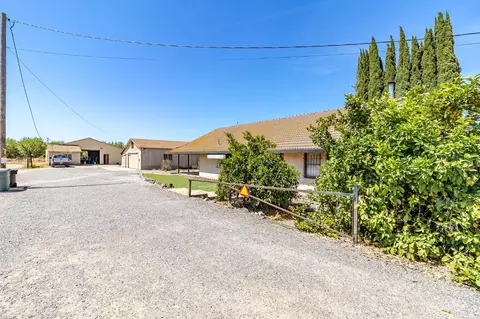 1111 Ullrey Ave, Escalon, CA 95320 photo 12