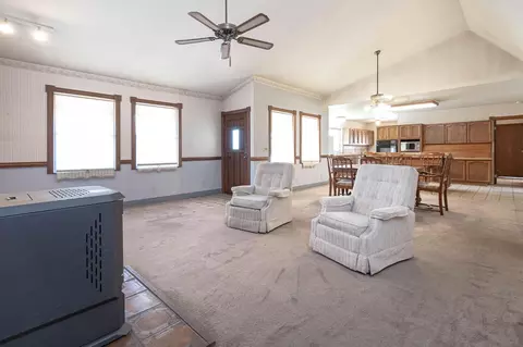 1111 Ullrey Ave, Escalon, CA 95320 photo 2