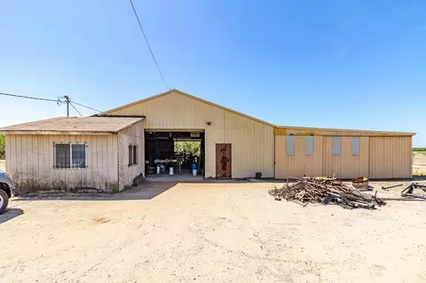1111 Ullrey Ave, Escalon, CA 95320 photo 9
