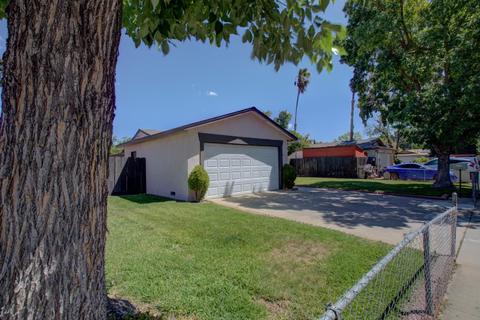 1017 Petaluma Dr, Modesto, CA 95351 photo 4