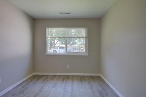 1017 Petaluma Dr, Modesto, CA 95351 photo 15