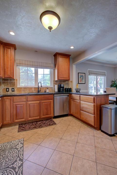1223 E Canal Dr, Turlock, CA 95380 photo 39