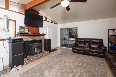 1805 Joaquin St, Modesto, CA 95350 photo 3