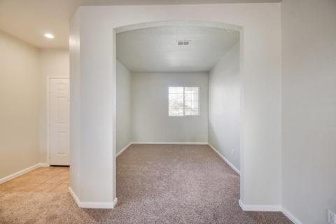 924 Bateman Ct, Galt, CA 95632 photo 5