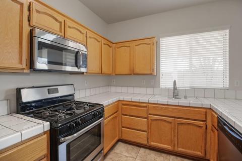 924 Bateman Ct, Galt, CA 95632 photo 17