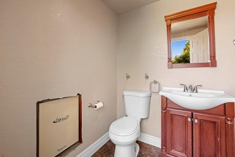 684 John Kamps Way, Ripon, CA 95366 photo 53