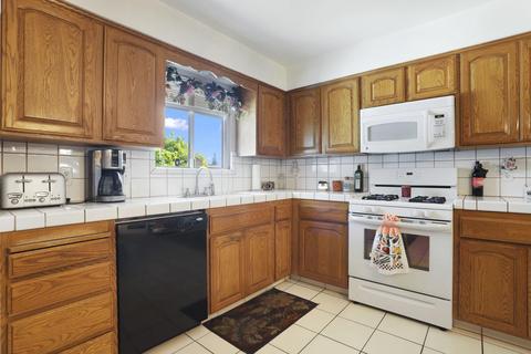 1615 W Vine St, Lodi, CA 95242 photo 17