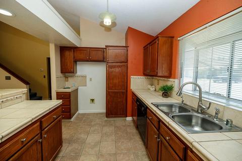 2000 Cobblestone Mnr, Modesto, CA 95355 photo 19