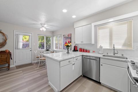 6209 Madison Ave, Carmichael, CA 95608 photo 13