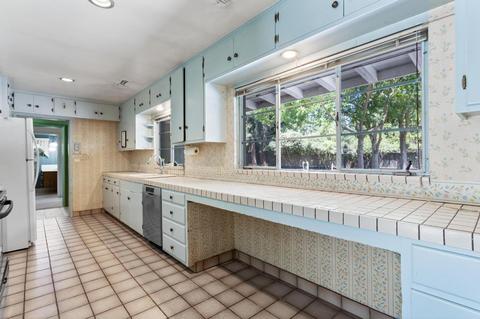 2736 Scenic Bnd, Modesto, CA 95355 photo 7
