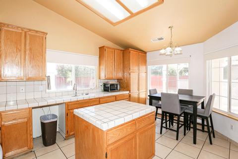 1811 Demoss Ct, Merced, CA 95341 photo 9
