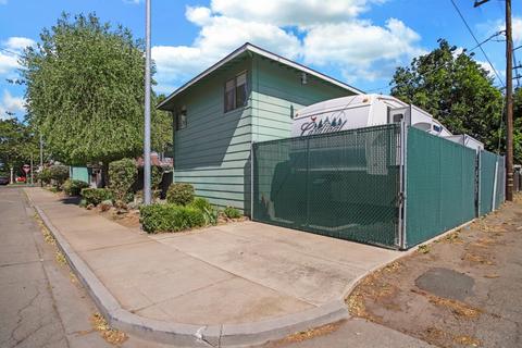 700 N School St, Lodi, CA 95240 photo 3