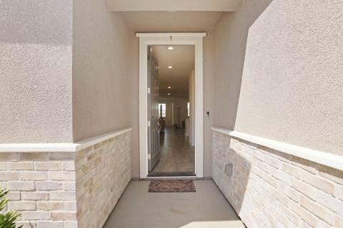369 George St, Lathrop, CA 95330 photo 5