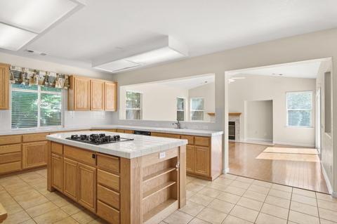 1505 Classic Ct, Modesto, CA 95357 photo 6