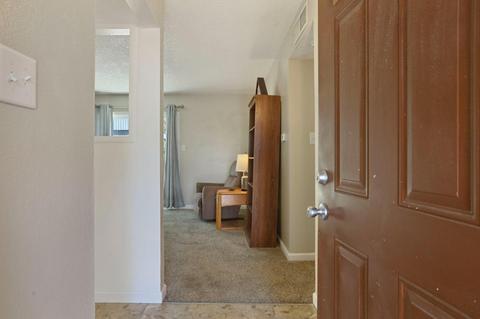 38 Manor Ave, Gustine, CA 95322 photo 3