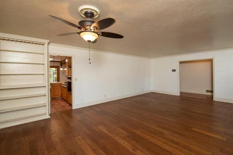 914 Helms Ln, Modesto, CA 95350 photo 8