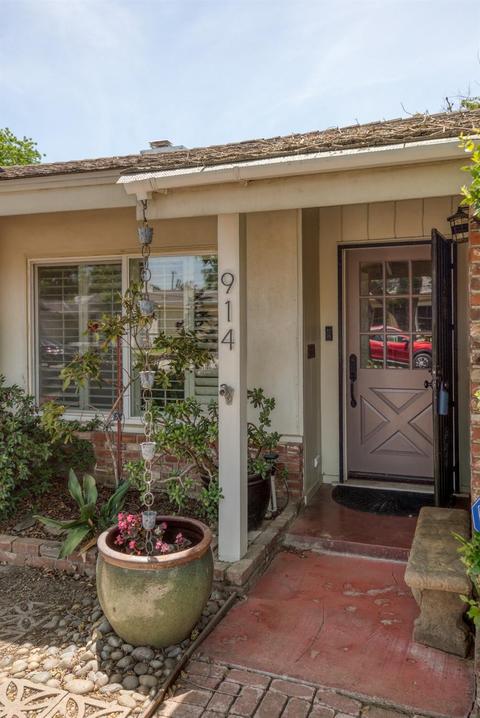 914 Helms Ln, Modesto, CA 95350 photo 3