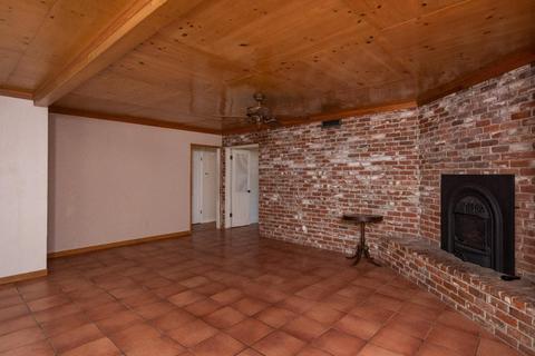 914 Helms Ln, Modesto, CA 95350 photo 15