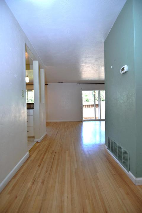 815 E Minnesota Ave, Turlock, CA 95382 photo 6