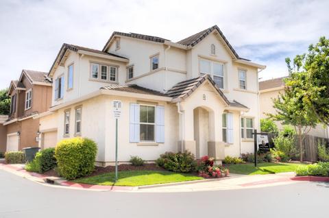 977 Courtyards Loop, Lincoln, CA 95648 photo 1