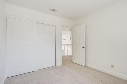 8128 Gloriann Way, Antelope, CA 95843 photo 21