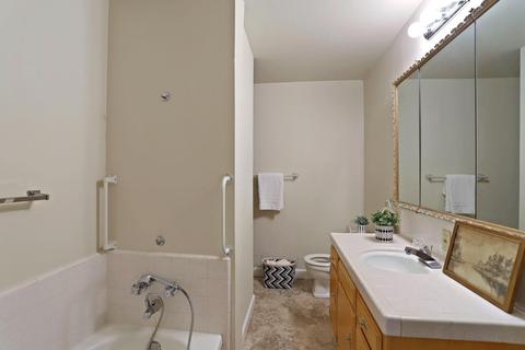 672 E Alameda St, Manteca, CA 95336 photo 25