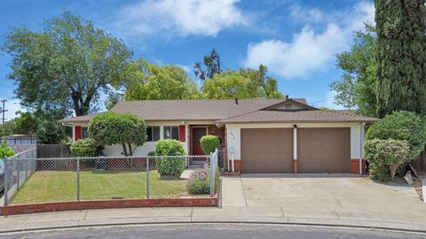 672 E Alameda St, Manteca, CA 95336 photo 1