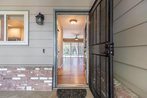 1138 Durant St, Modesto, CA 95350 photo 5