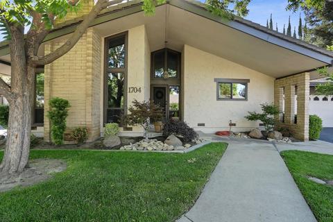 1704 Le Bec Ct, Lodi, CA 95240 photo 2
