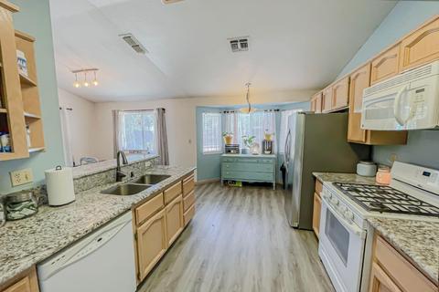 8428 Rapozo Ct, Antelope, CA 95843 photo 15