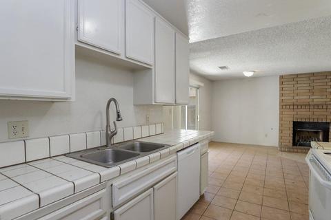 905 Lindsay Dr, Modesto, CA 95356 photo 14