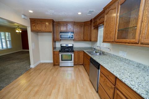 2004 Gordon Ave, Modesto, CA 95350 photo 14