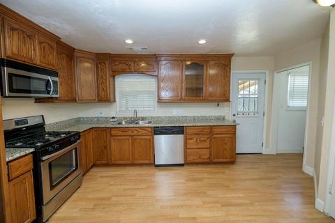 2004 Gordon Ave, Modesto, CA 95350 photo 12