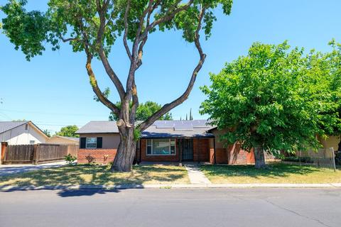 2004 Gordon Ave, Modesto, CA 95350 photo 2