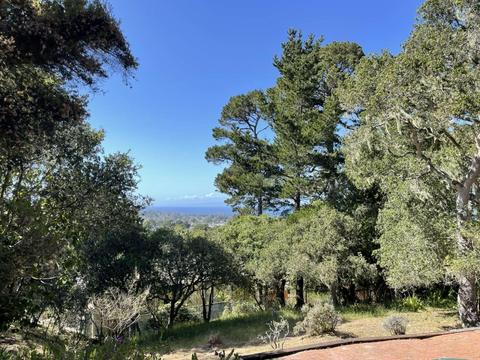 760 Lyndon St, Monterey, CA 93940 photo 3