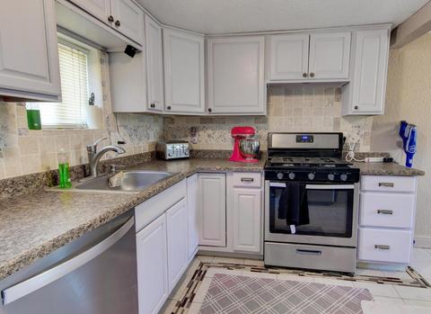 4833 Pacific Ave, Olivehurst, CA 95961 photo 3